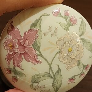 Vintage Prima Otagiri Japan Porcelain Pink White Floral Round 2 in. Trinket Box